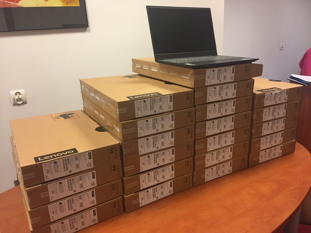 22 nowe laptopy dla gminnych szkół