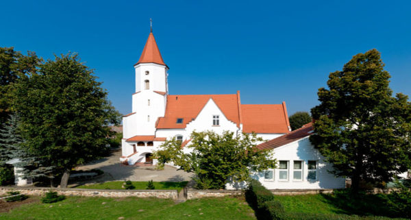 Kościół parafialny w Osieku