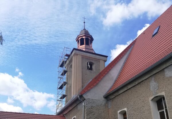 Wieża kościoła w Gogołowicach