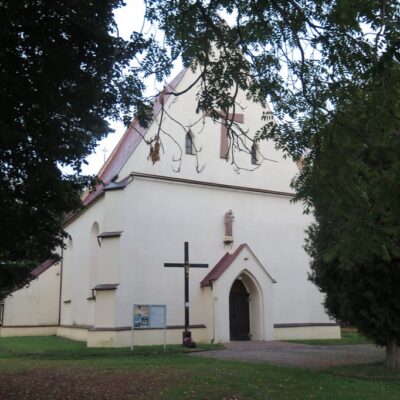 Kościół w Niemstowie.