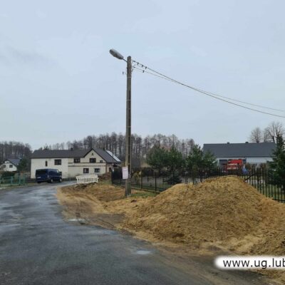 Trwa przebudowa drogi powiatowej w Miłoradzicach