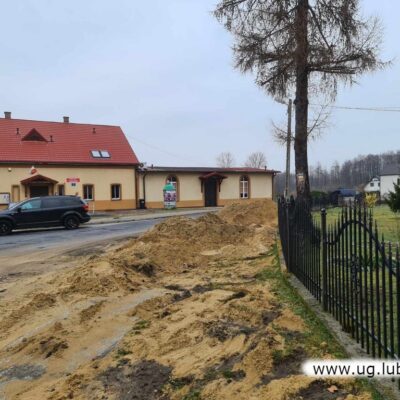 Trwa przebudowa drogi powiatowej w Miłoradzicach