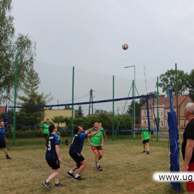 Otwarty Turniej Piłki Siatkowej w Liścu oraz zmagania w bule