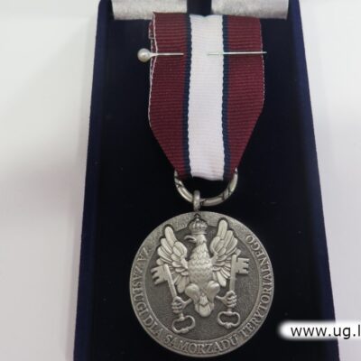 Medal w uznaniu zasług dla samorządu terytorialnego.