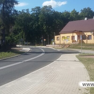 Zakończyła się przebudowa drogi w Miłoradzicach