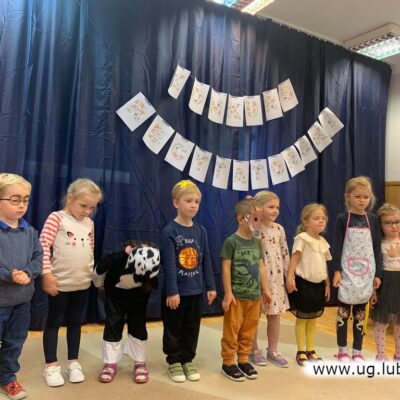 konkurs recytatorski pod hasłem "Polscy poeci dzieciom".