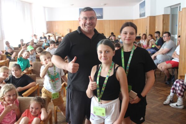 Dzieci na obozie letnim