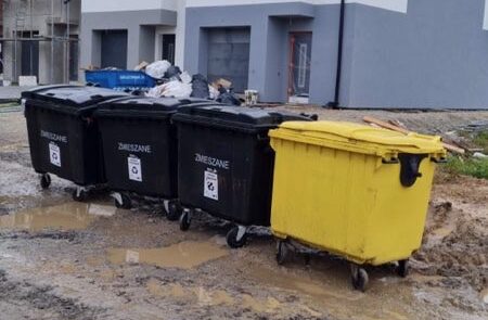 pojemniki-ul.-Konwaliow