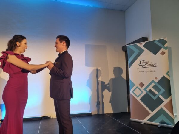 Uroczyste  operetkowe otwarcie nowej świetlicy w Krzeczynie Wielkim 