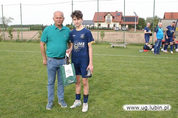        Unia Miłoradzice -  Grom Gromadzyń                     9:0