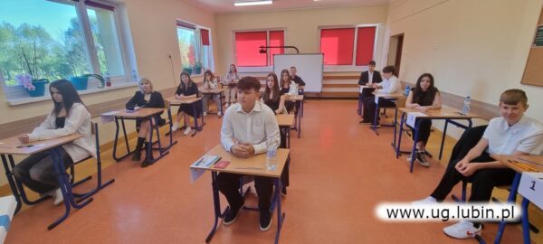 Ósmoklasiści rozpoczęli cykl egzaminacyjny