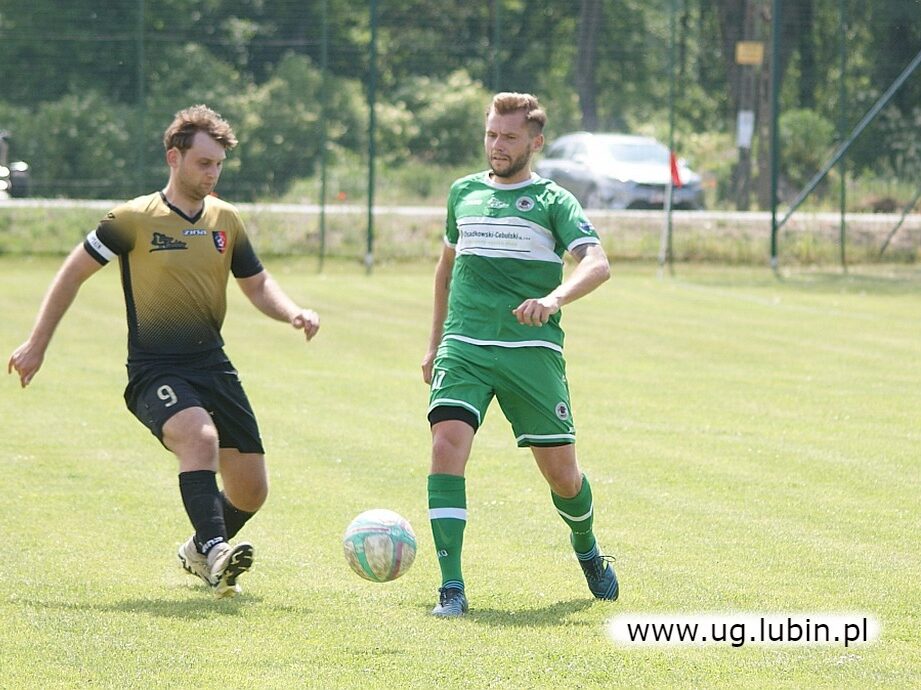 Victoria Niemstów - KS Kłopotów-Osiek 1:1
