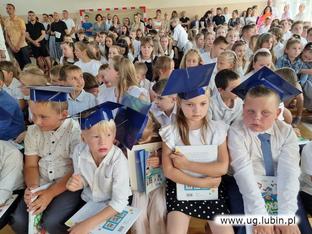 Uroczyste akademie, nagrody, świadectwa i wyczekane wakacje!