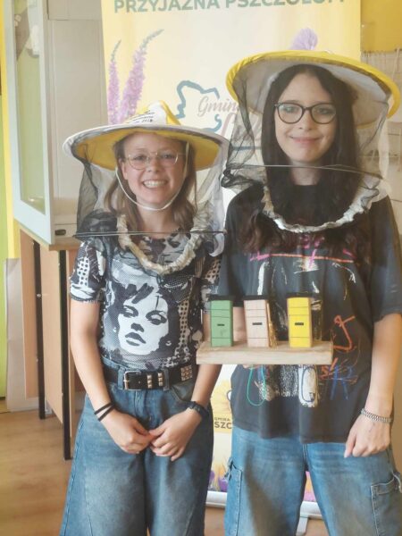 Cykl spotkań uczniów z pszczelarzem