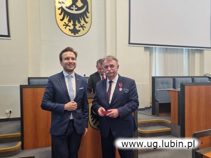 Wójt uhonorowany Złoty Krzyżem Zasługi