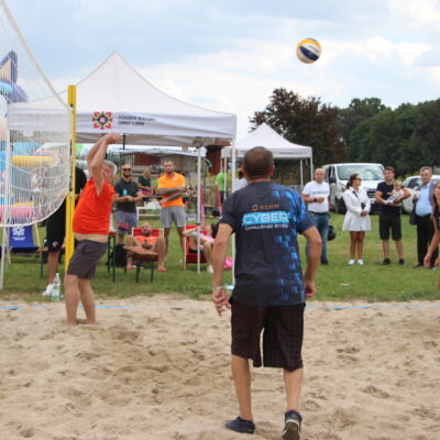 Rodzinny Festyn Sportowy w Oborze - turniej siatkarski