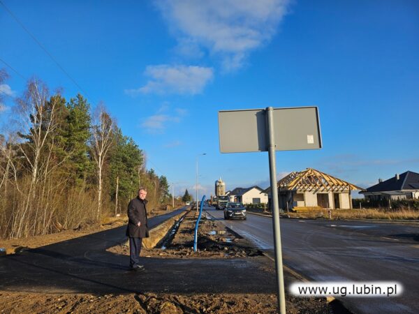 ścieżka pieszo-rowerowa pomiędzy Osiekiem i Chróstnikiem