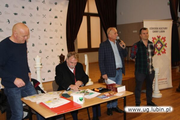    Symultana szachowa z arcymistrzem