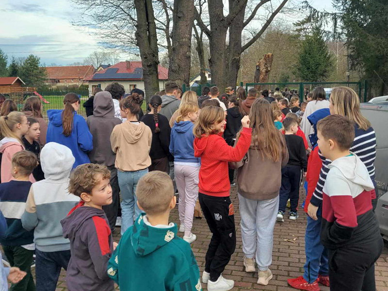 Pozorowany pożar szkoły w Niemstowie