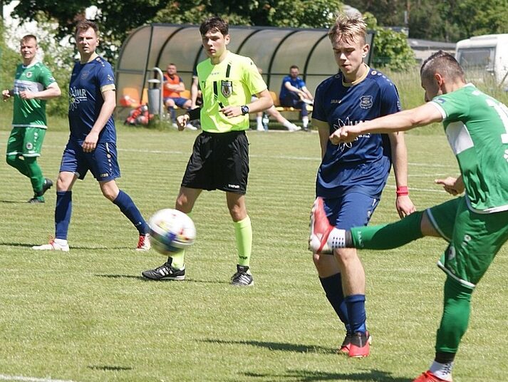 derby gminy Lubin w pomiędzy KS Kłopotów- Osiek a Unią Miłoradzice