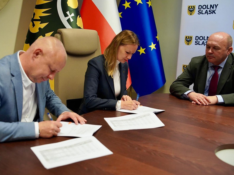 Przedsiębiorstwo Gospodarki Komunalnej Gminy Lubin pozyskało dotację z Programu Rozwoju Obszarów Wiejskich na modernizację i rozbudowę infrastruktury wodno-kanalizacyjnej w wysokości ponad 1,2 mln złotych.