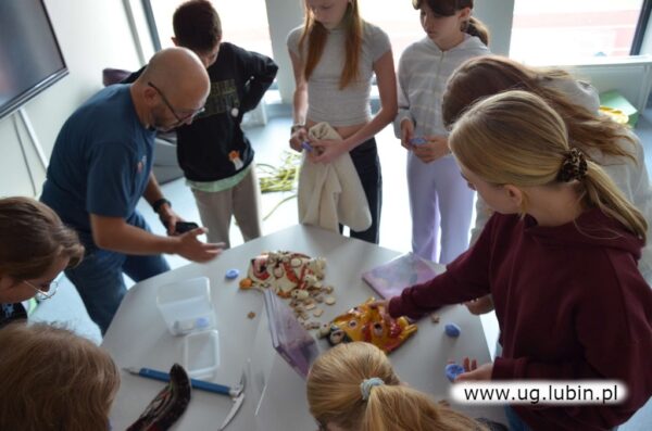cykl pięciu spotkań autorskich 