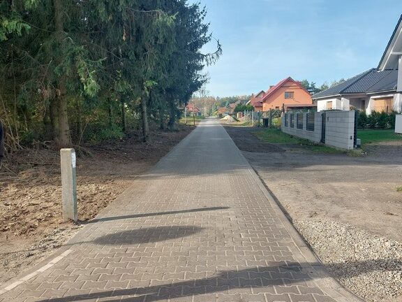 Droga w Karczowiskach.