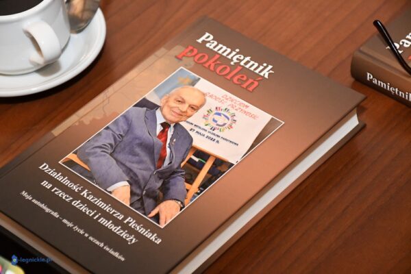 książka o Pleśniaku