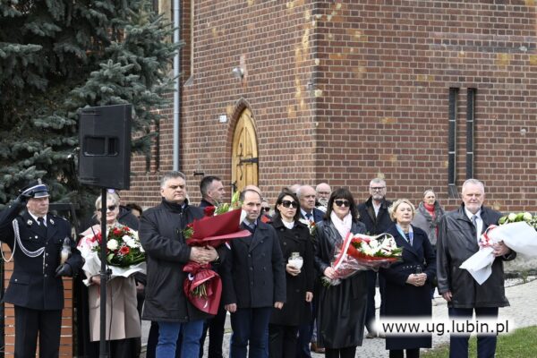 delegacje z kwiatami