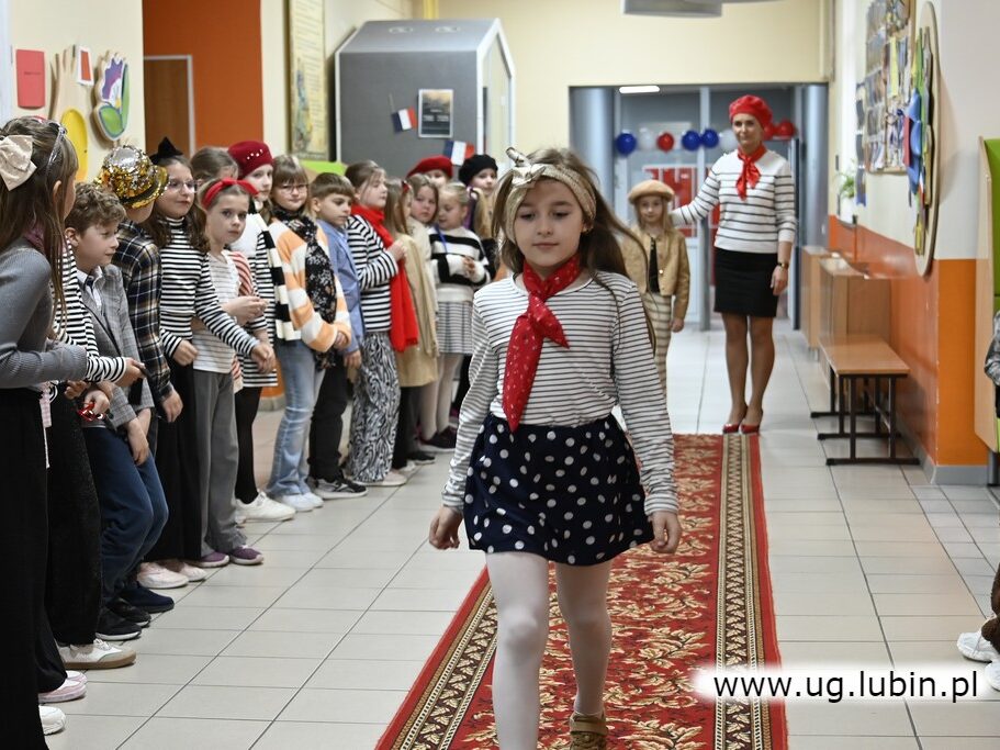 Dzień Przyjaźni Polsko-Francuskiej w Szkole Podstawowej im. Janusza Korczaka w Niemstowie.