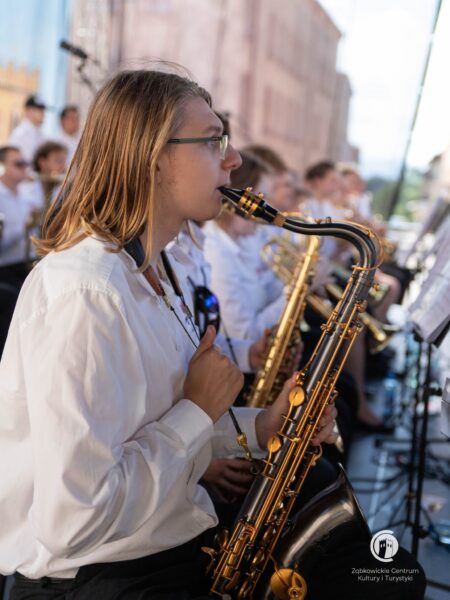 młodzieżowa orkiestra