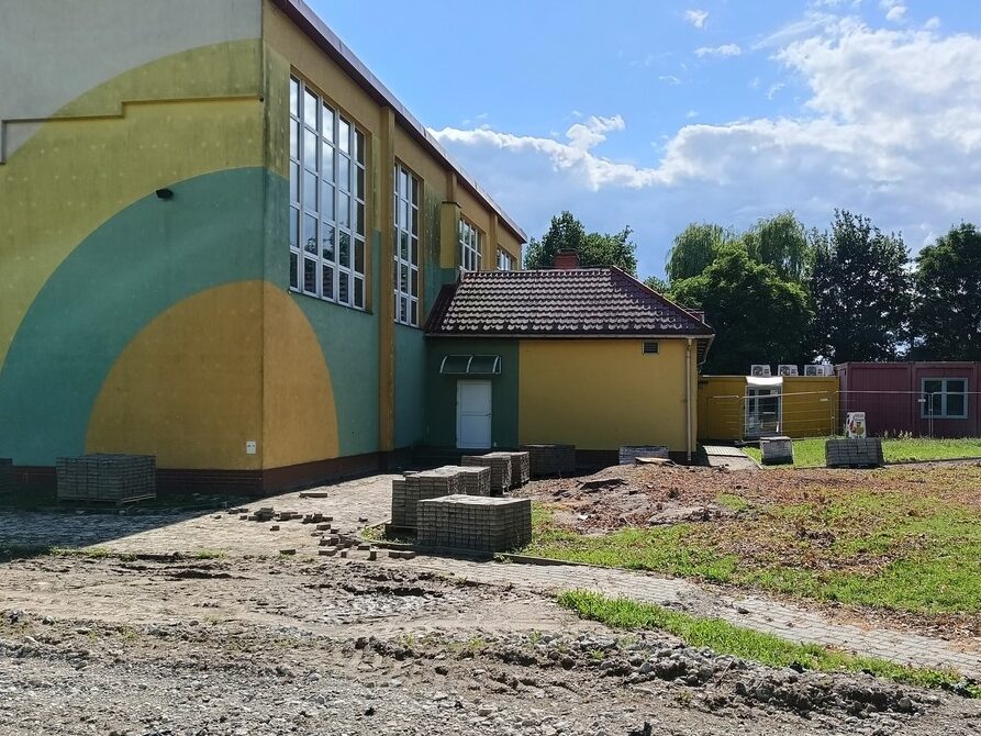 rozbudowa szkoły w Szklarach